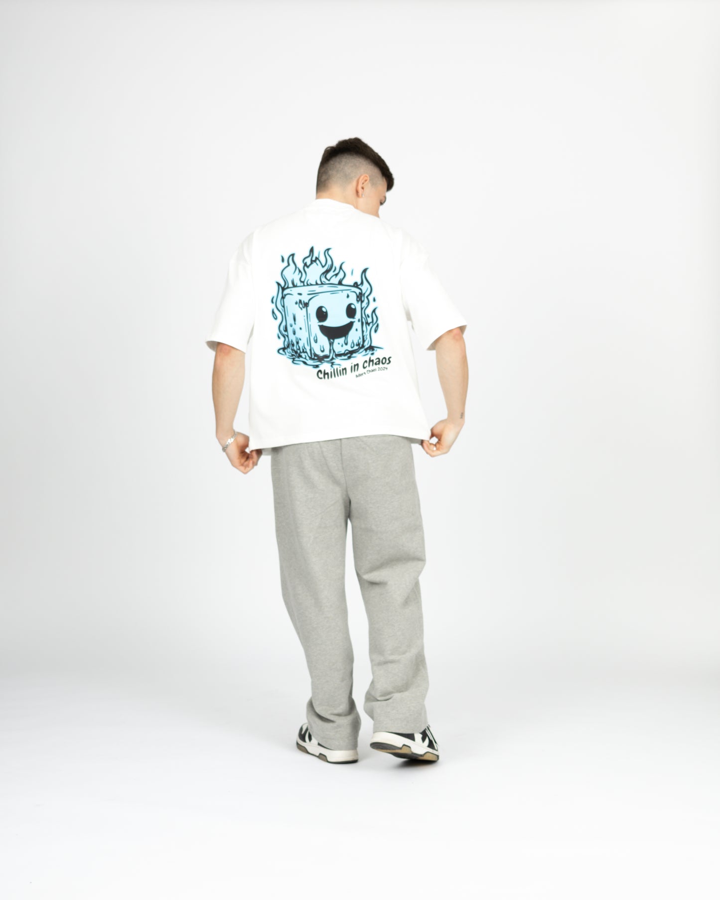 Chillin' T-Shirt - White